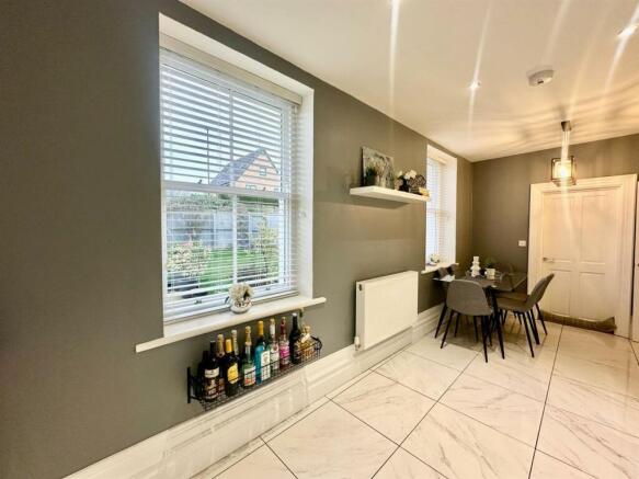 Kitchen Diner