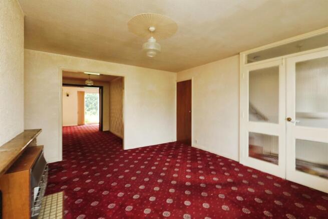 3 bed Semi-Detached for sale Image 5