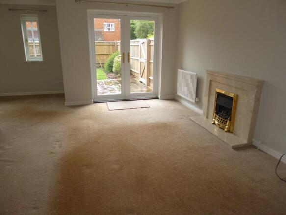 LOUNGE AREA