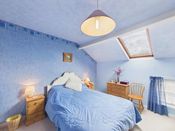 2 bed Penthouse for sale Image 6