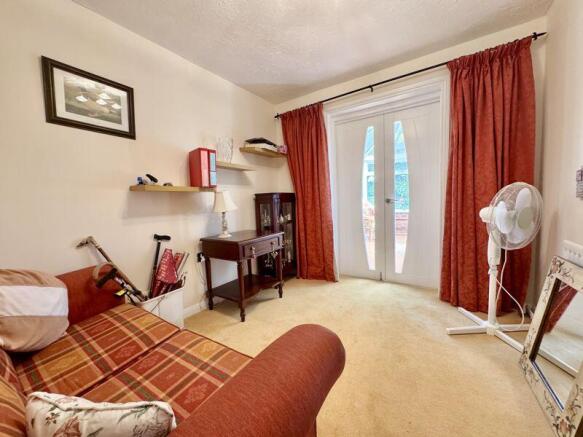 Bedroom 3/ snug