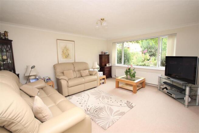 Living Room.JPG