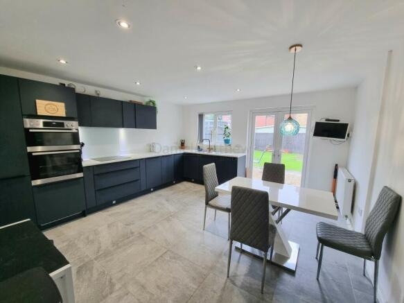 Kitchen/ Diner