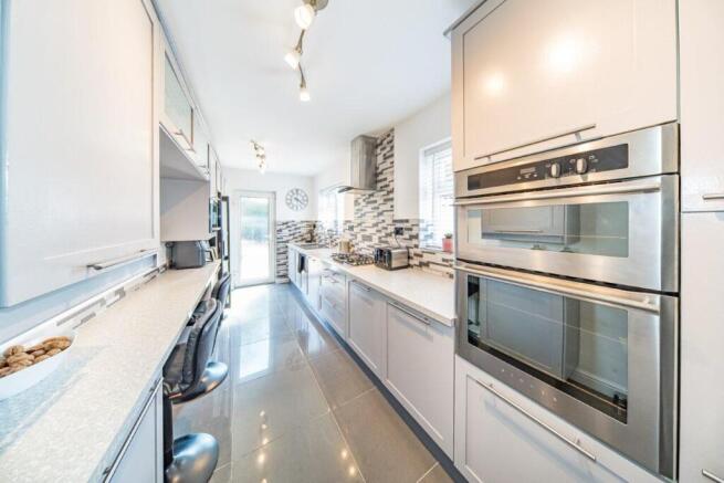 1 Longview Drive kitchen.jpg