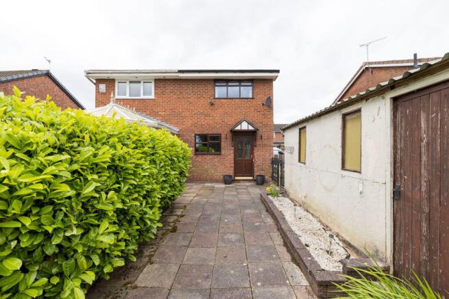 2 bed Semi-Detached for sale Image 8