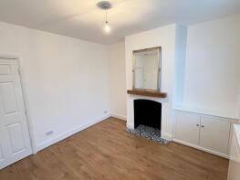 14, Lamcote Grove, Nottingham NG2 2GY