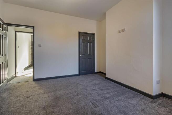 2 bed Terraced for sale Image 7