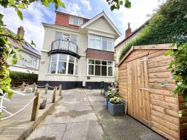 Flat 6, 17, Foxholes Road, Bournemouth BH6 3AT