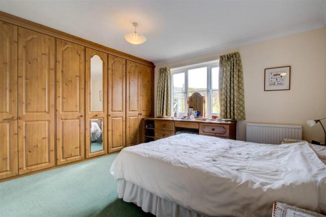 Bedroom1.jpg