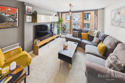 Dyche Street, Manchester, M4