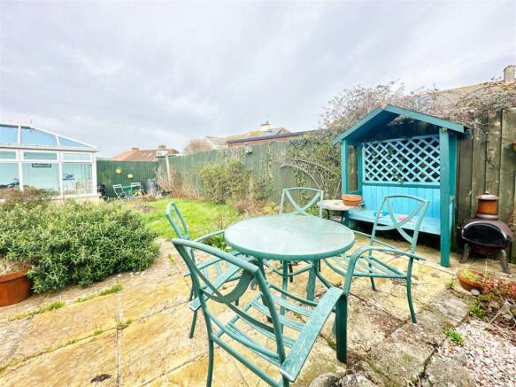 Rear Patio.JPG