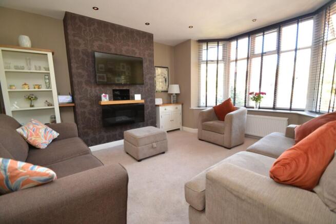 3 bed Semi-Detached for sale Image 4