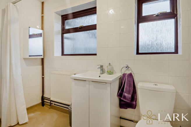 8676980-interior0...
