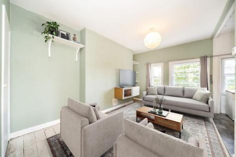 Brondesbury Villas, Queen's Park