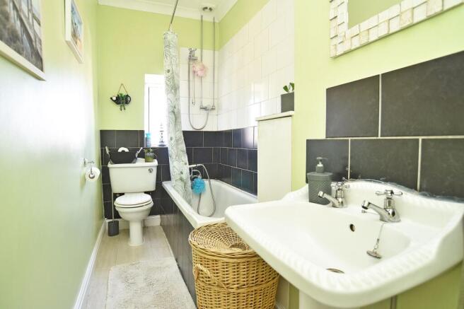 2 bed Terraced for sale Image 7