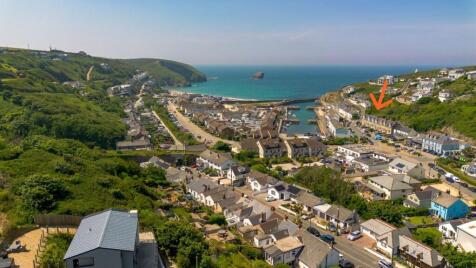 Cliff Terrace, Redruth, Portreath, TR16 4LE