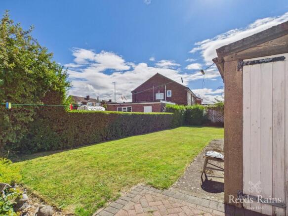 3 bed Semi-Detached for sale Image 12