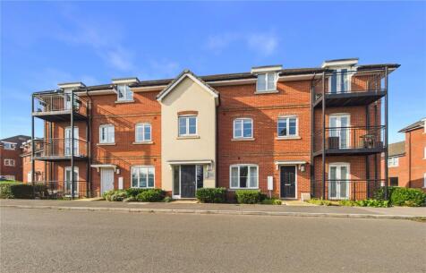 Hayes Drive, Three Mile Cross, Reading, Berkshire, RG7