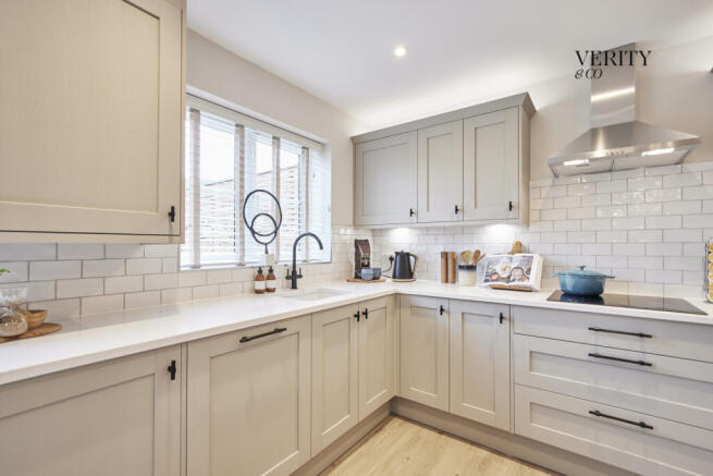 3 bed Semi-Detached for sale Image 9
