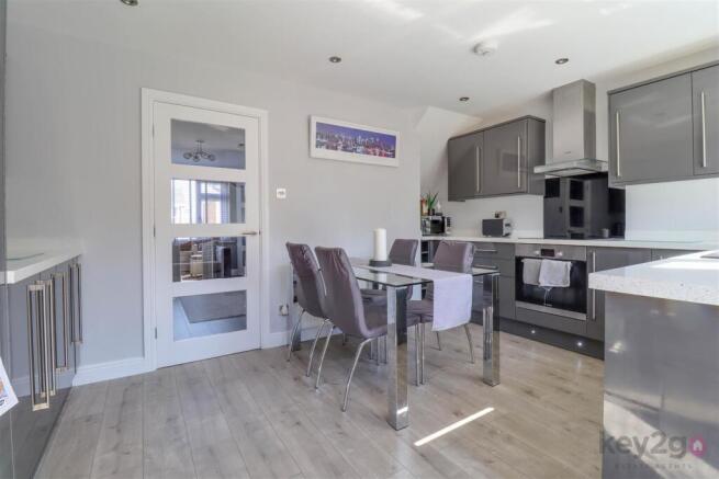 3 bed Detached for sale Image 6