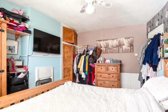 3 bed Semi-Detached for sale Image 12