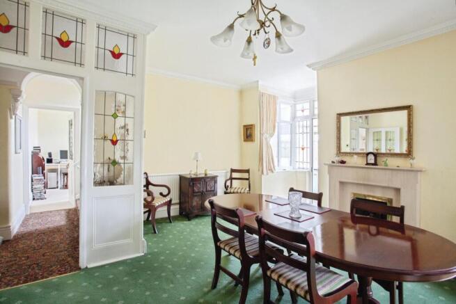 4 bed Detached for sale Image 8