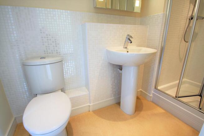 Bedroom 2 ensuite