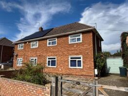 24, Broomfield, Chippenham SN15 1DZ
