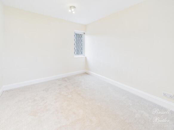 CAM02127G0-PR0368-STILL004