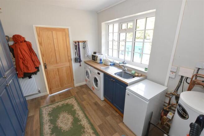2 bed Detached to rent Image 9