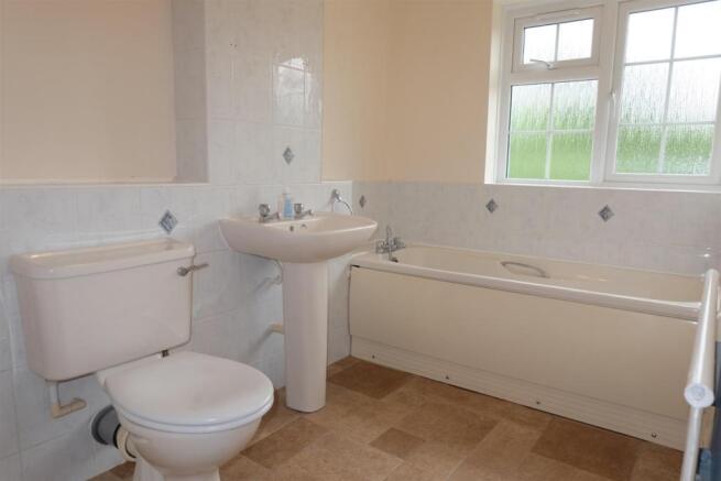 Lime Street, Bromham