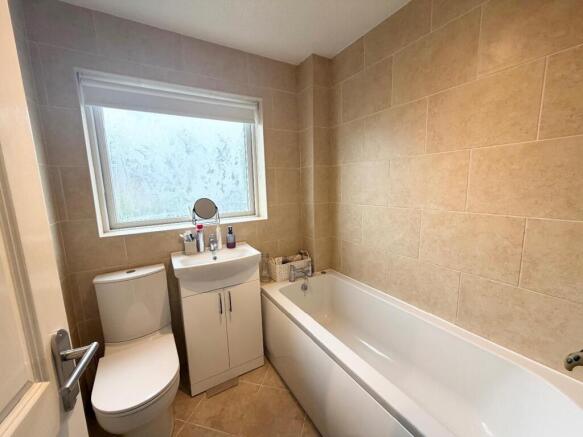 3 bed Detached for sale Image 10