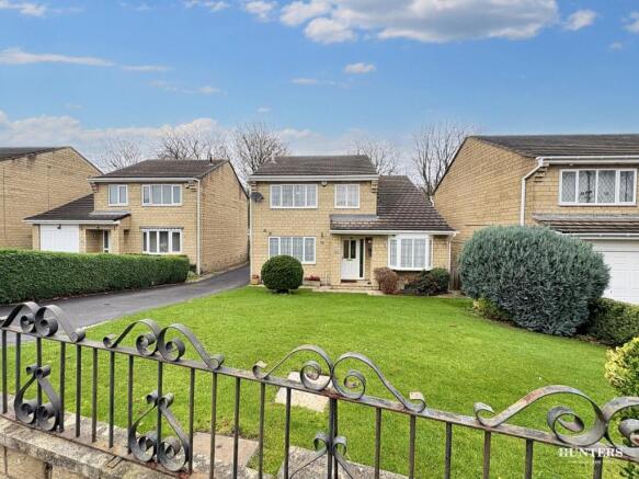 4 bed Detached for sale