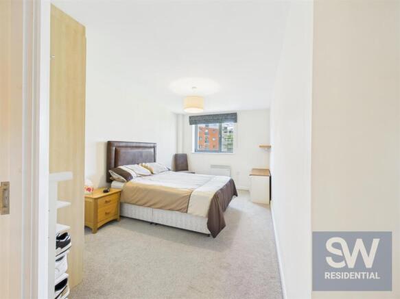CAM01395G0-PR0227-STILL007.jpg