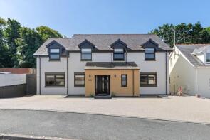 9, Blackbridge Drive, Blackbridge, Milford Haven SA73 1ET