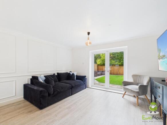EweMove Estate Agents Basingstoke - York Close - L