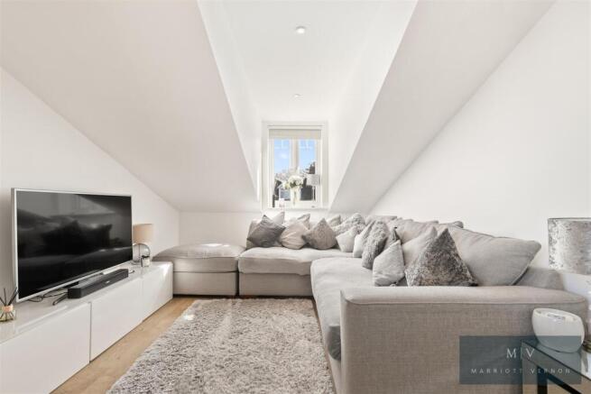 Flat 16, 28 Normanton Road MV-7.jpg