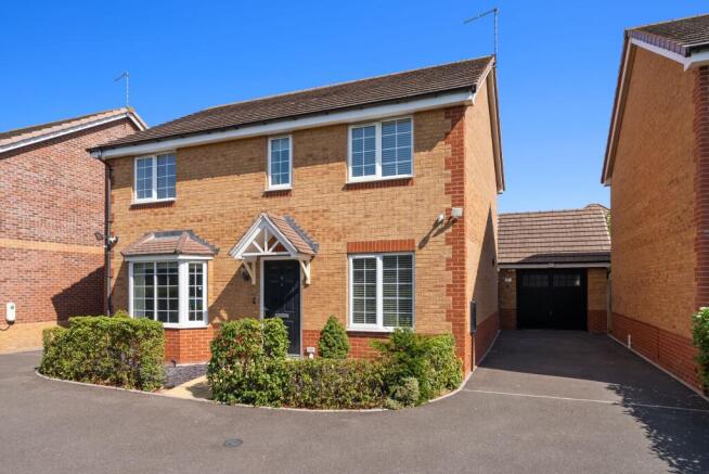 4 Rosehip Close