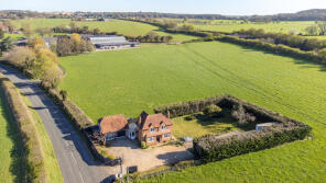 Glendale, Oxford Road, Chieveley, Newbury RG20 8RT