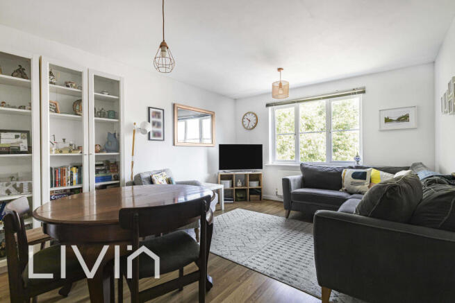 025A9676