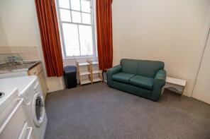 1f1, 104, Causewayside, Sciennes, Edinburgh EH9 1PU