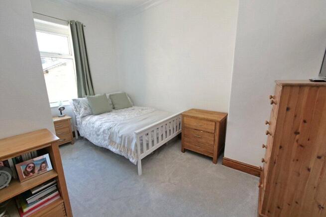 3 bed Terraced for sale Image 8