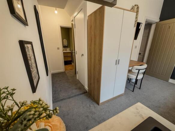 03. Room 1.jpg