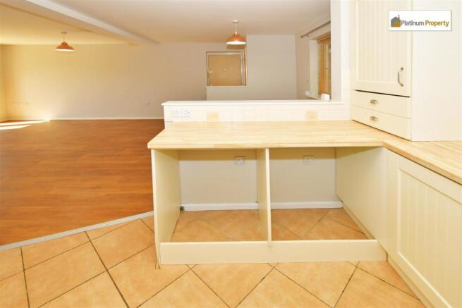 OPEN PLAN LIVING DINING KITCHEN