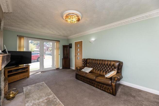 5 bed Detached Bungalow for sale Image 10
