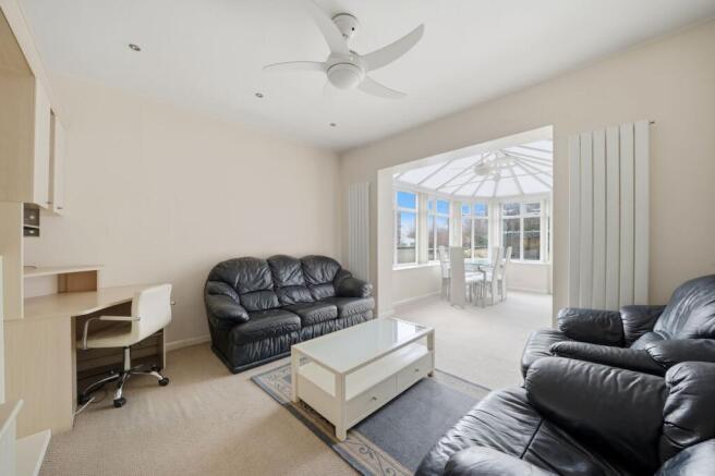3 bed Semi-Detached for sale Image 9