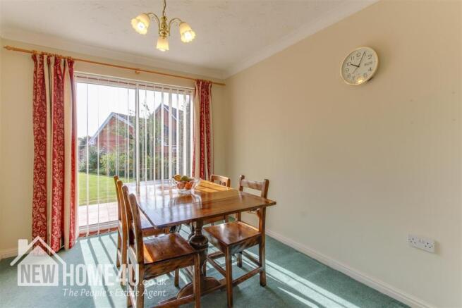 DINING ROOM: