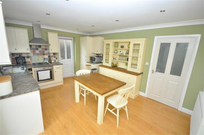 KITCHEN/DINER