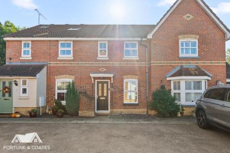 Albert Gardens, Harlow