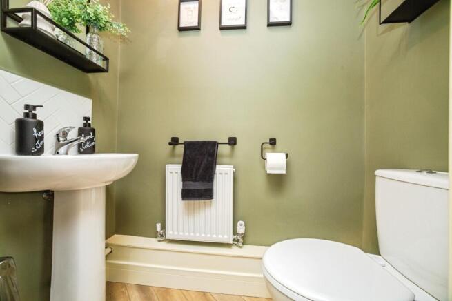 3 bed Semi-Detached for sale Image 5